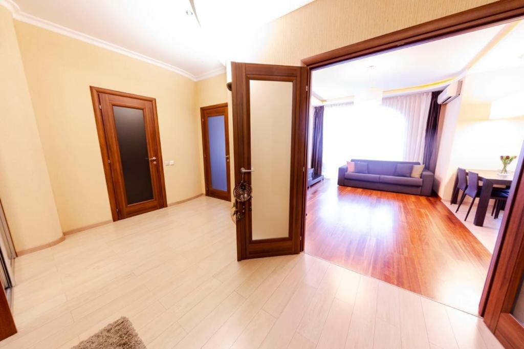 Kiev Lypki Signature Apartments Room photo